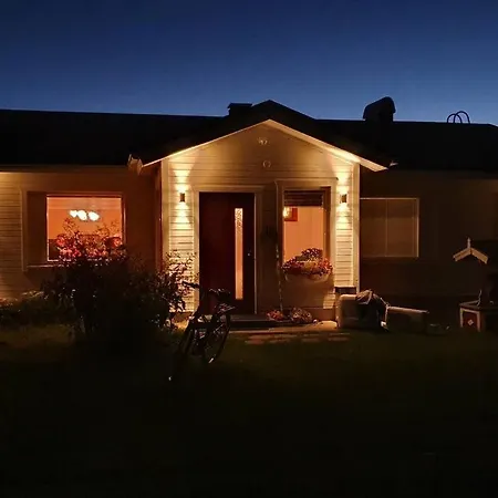 Tervetuloa Nauttimhaan Puhtaasta Luonnosta Pelhoon Chalet Saukkooja