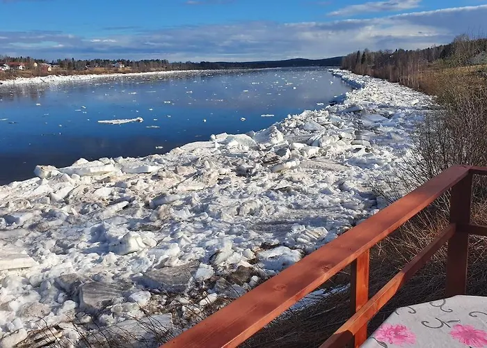 Chalet Tervetuloa Nauttimhaan Puhtaasta Luonnosta Pelhoon Saukkooja